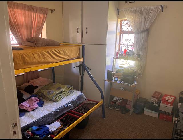 3 BEDROOM FREEHOLD FOR SALE IN SOUTH HILLS